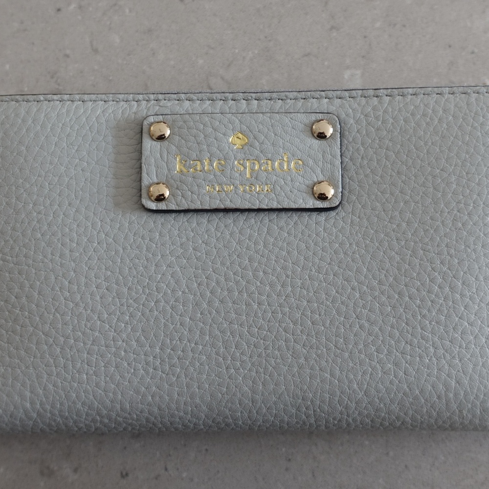 Kate Spade Wallet Light Grey NWOT